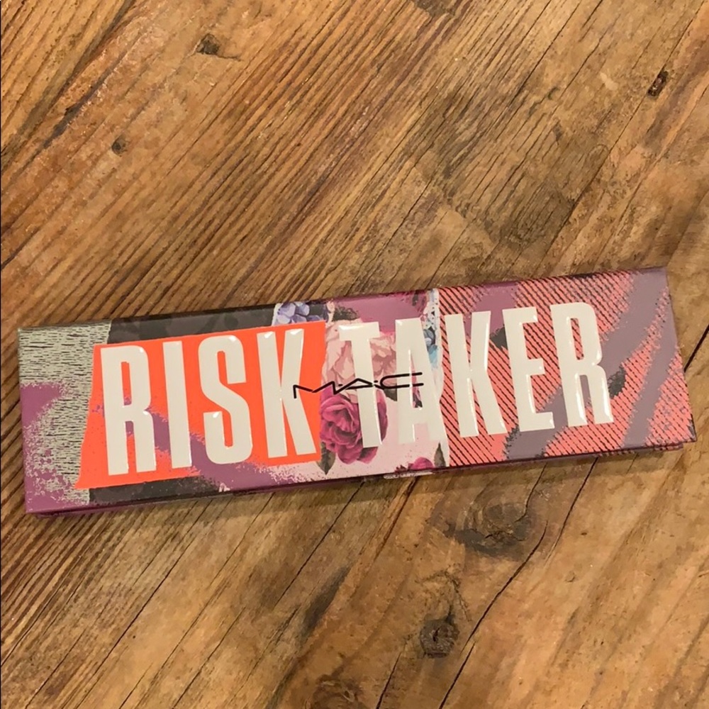MAC Risk taker palette
